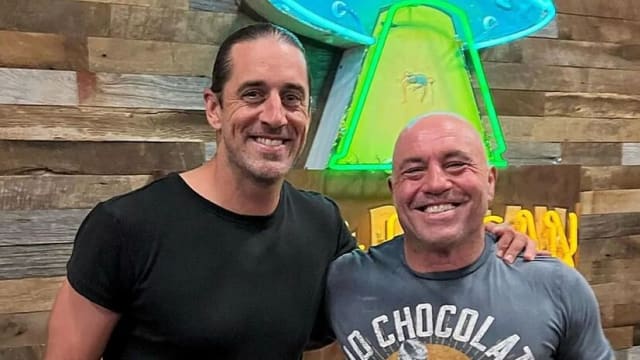 Jets - Aaron Rodgers Joe Rogan